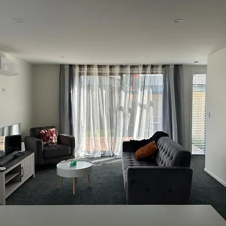 Apartment 4 On Armagh!